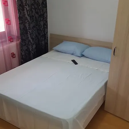 Ony Villa